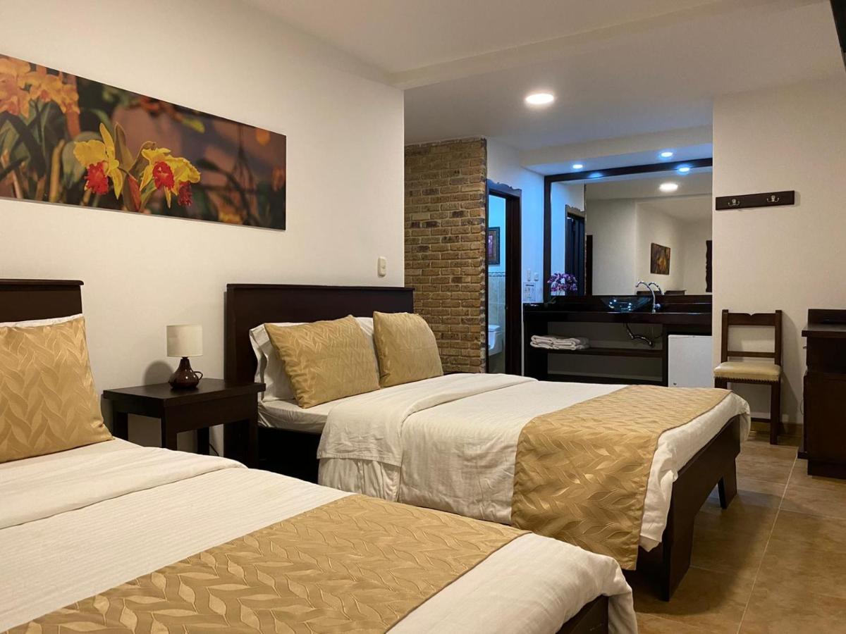 Casa Hotel Las Orquideas سيركاسيا المظهر الخارجي الصورة