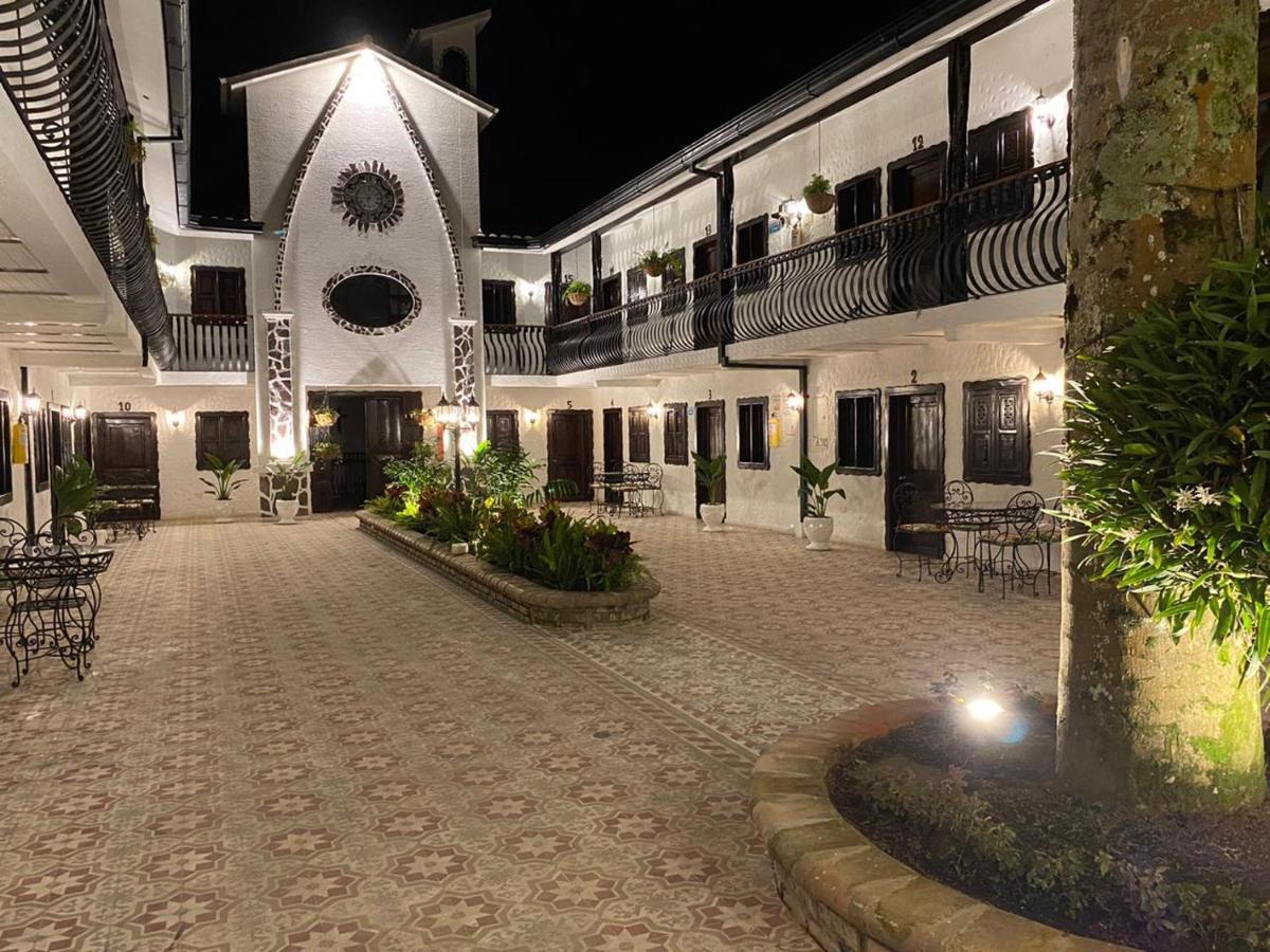Casa Hotel Las Orquideas سيركاسيا المظهر الخارجي الصورة