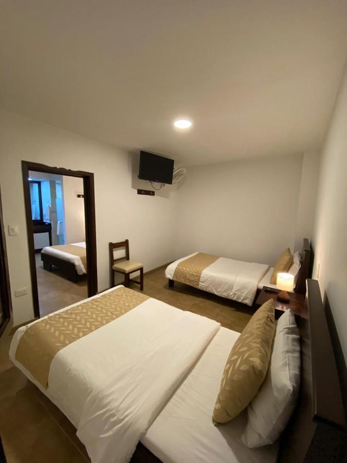 Casa Hotel Las Orquideas سيركاسيا المظهر الخارجي الصورة