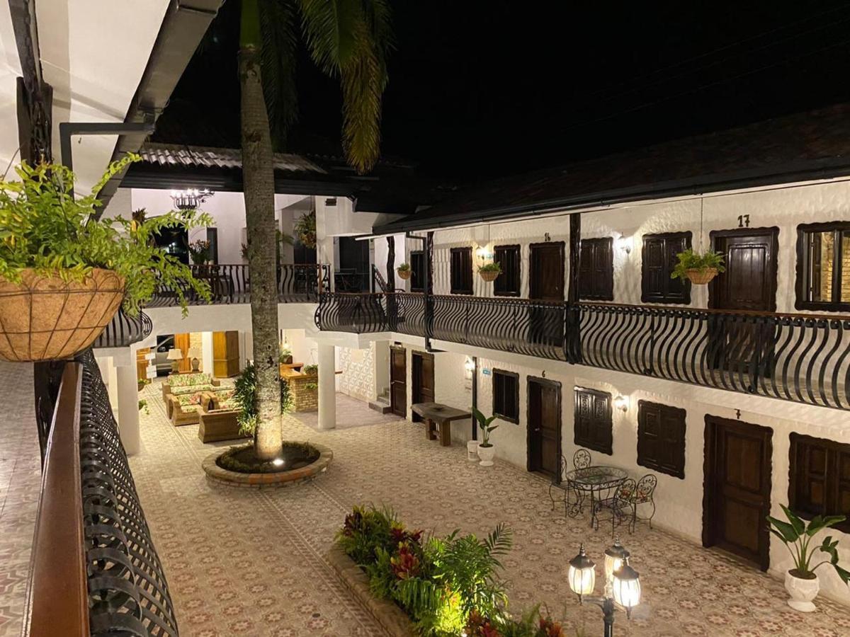 Casa Hotel Las Orquideas سيركاسيا المظهر الخارجي الصورة