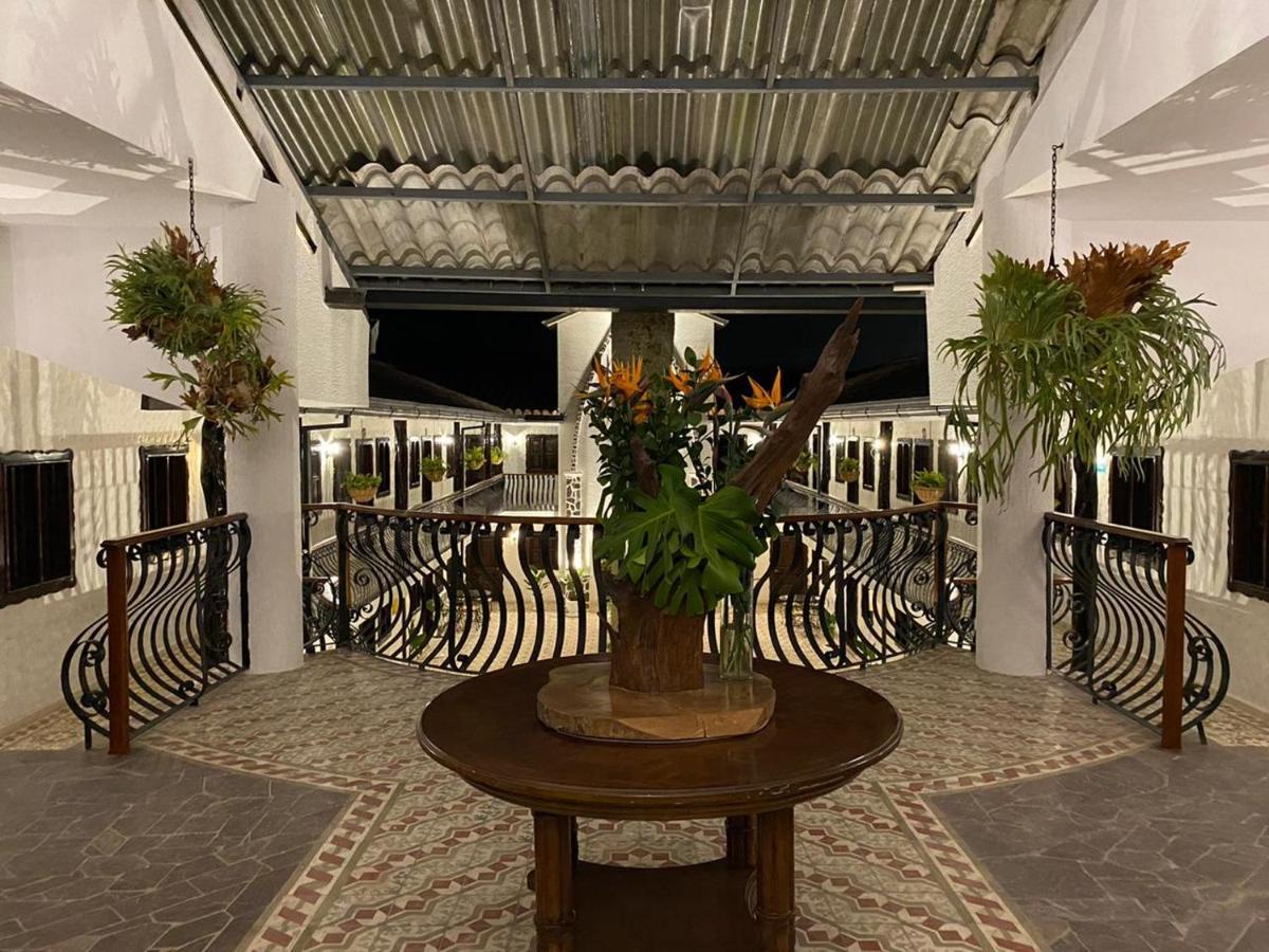 Casa Hotel Las Orquideas سيركاسيا المظهر الخارجي الصورة