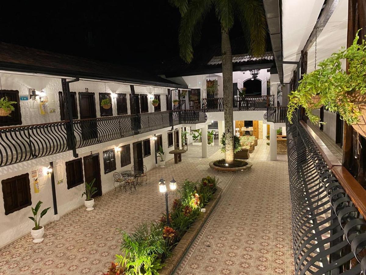 Casa Hotel Las Orquideas سيركاسيا المظهر الخارجي الصورة