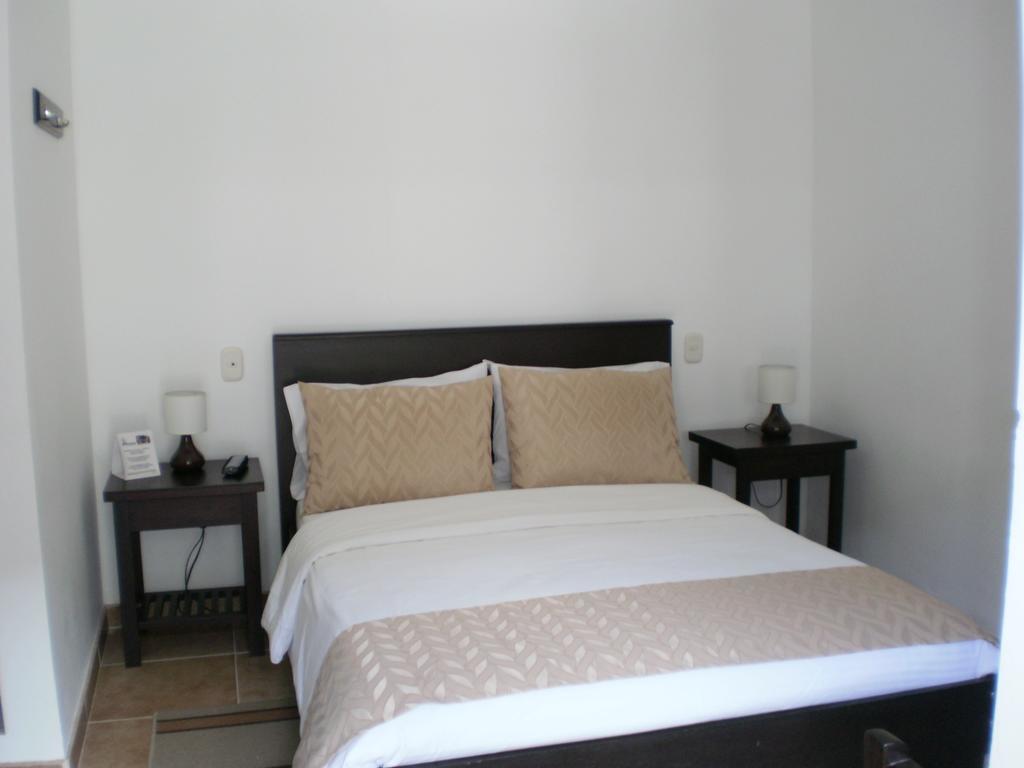 Casa Hotel Las Orquideas سيركاسيا الغرفة الصورة