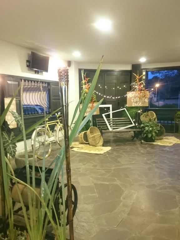 Casa Hotel Las Orquideas سيركاسيا المظهر الخارجي الصورة