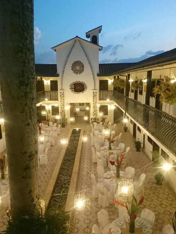 Casa Hotel Las Orquideas سيركاسيا المظهر الخارجي الصورة